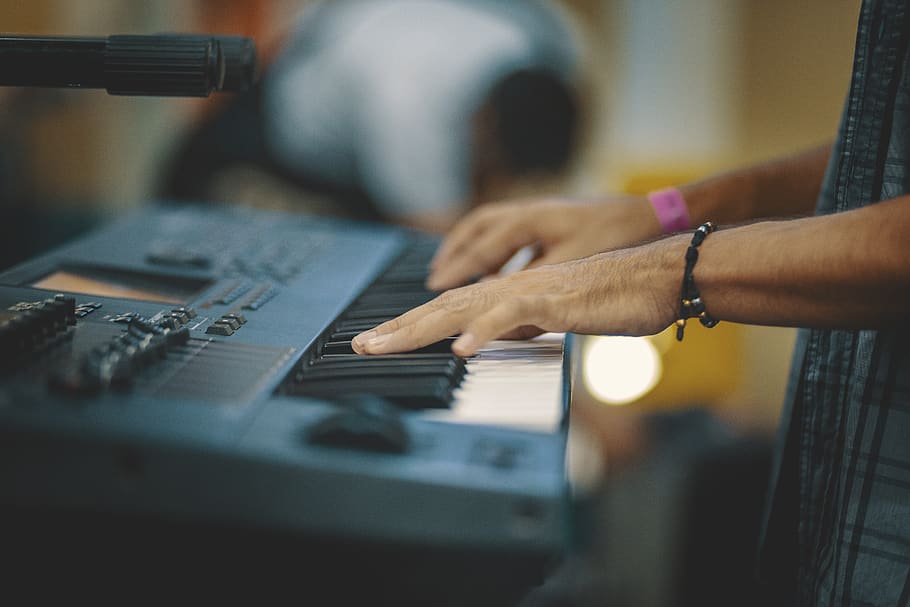 person playing electronic keyboard, music, hand, one person, human hand HD wallpaper