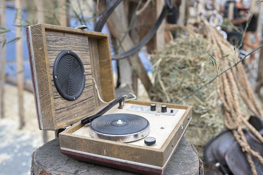 technology, retro styled, day, focus on foreground, music, close-up HD wallpaper