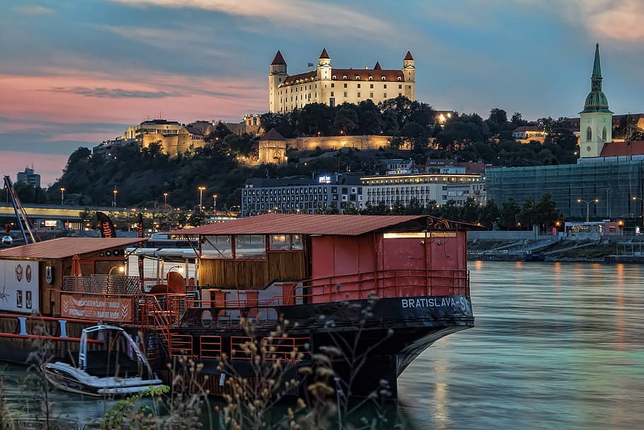 bratislava, slovakia, castle, in the evening, danube, building exterior, HD wallpaper
