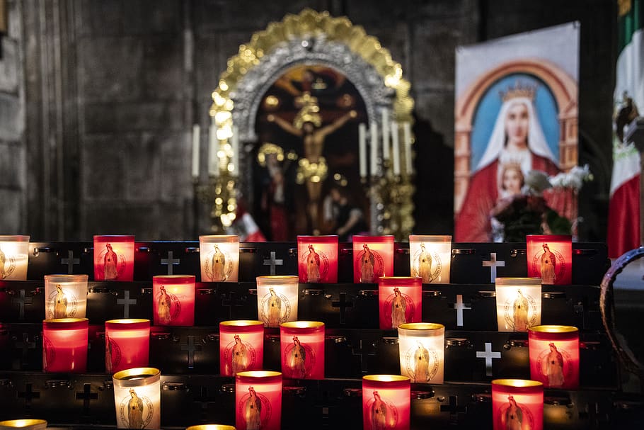 White and Red Candles on Black Steel Frame, altar, Candlelights, HD wallpaper