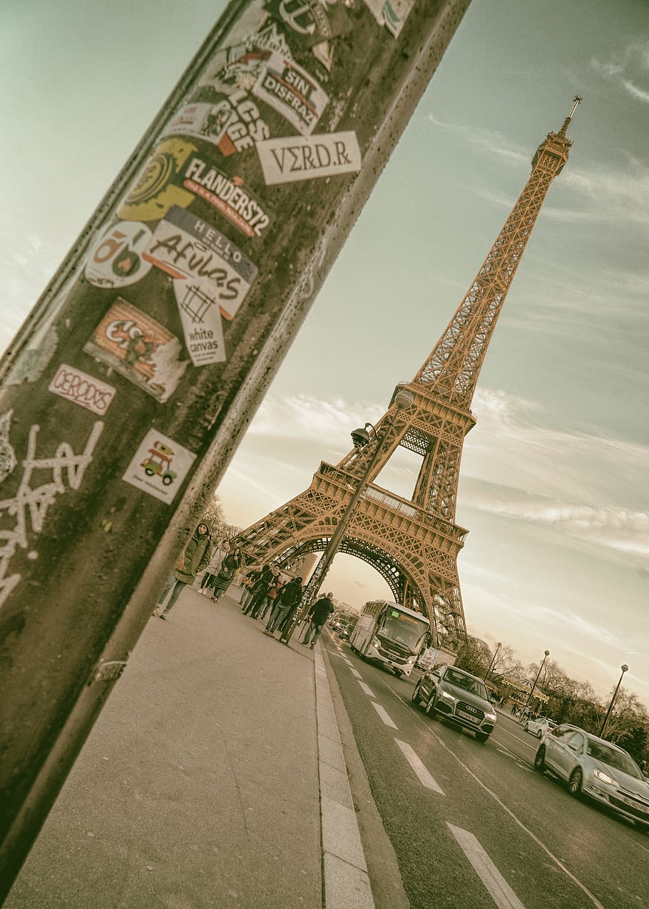 Eiffel Tower, architecture, building, bus, cars, city, concrete HD wallpaper