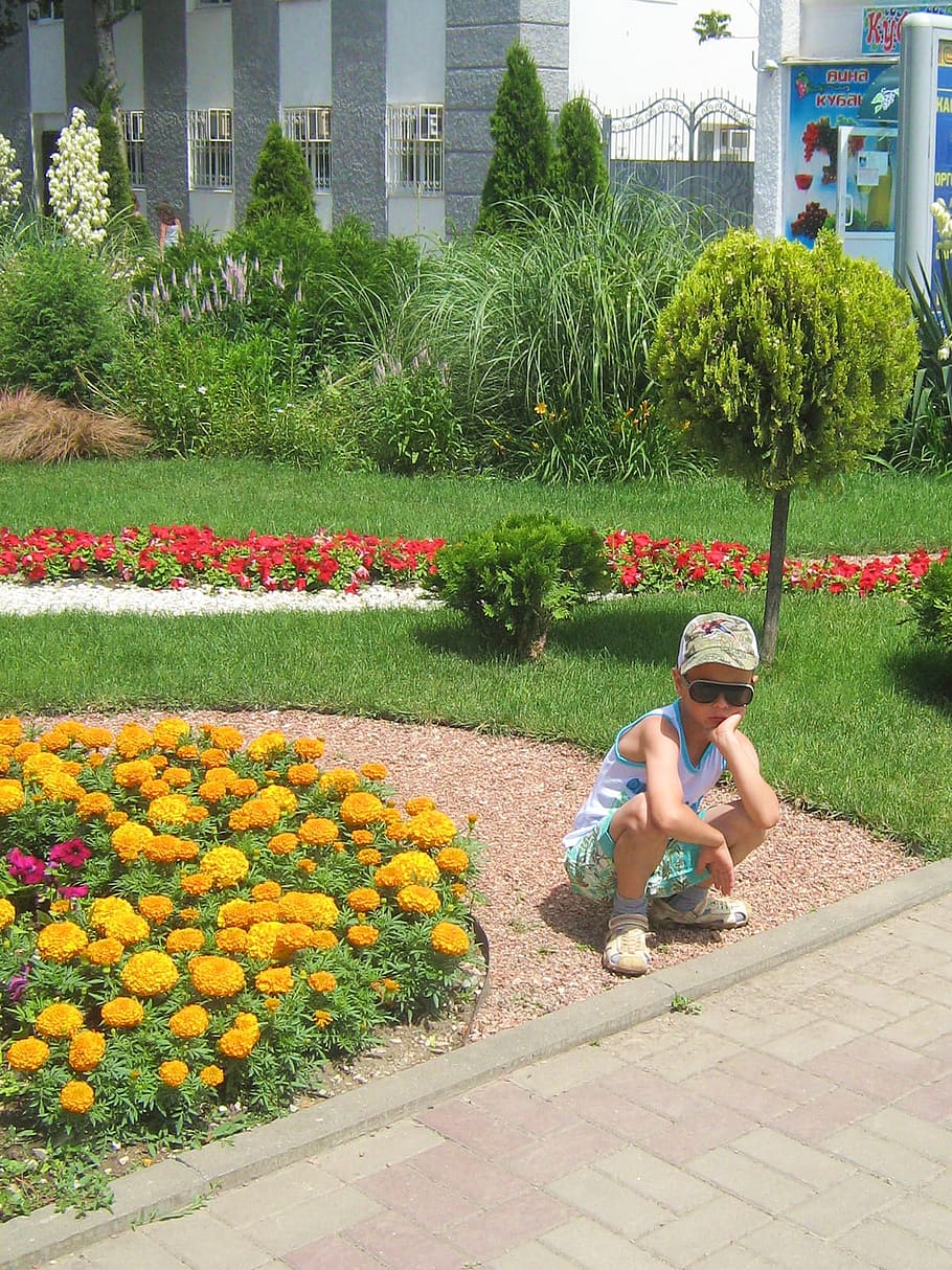 boy, child, hat, kid, male, one, outdoors, travel, traveller HD wallpaper