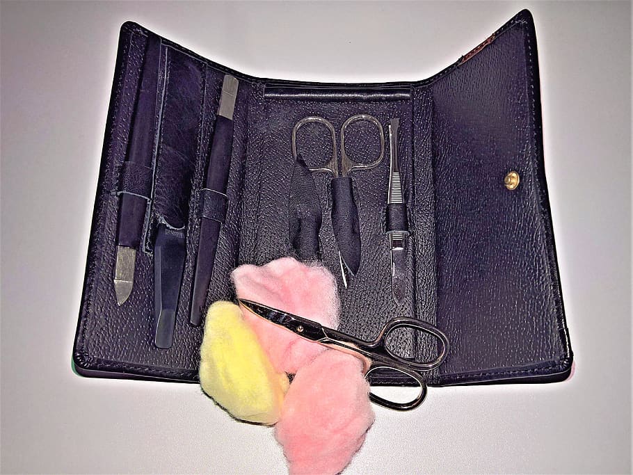nail case, manicure, pedicure, leather case, a variety of scissors HD wallpaper
