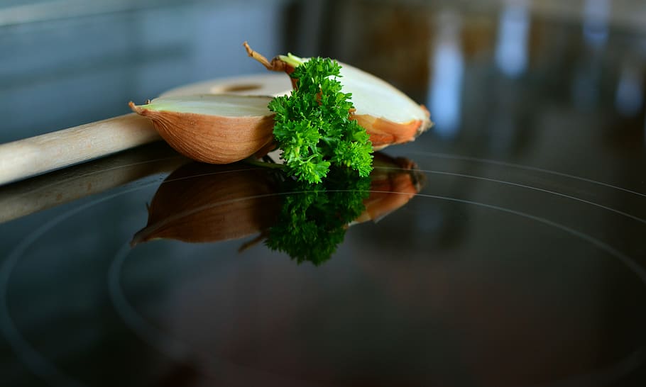 Selective Focus Photography of Sliced Vegetable on Induction Cooktop, HD wallpaper