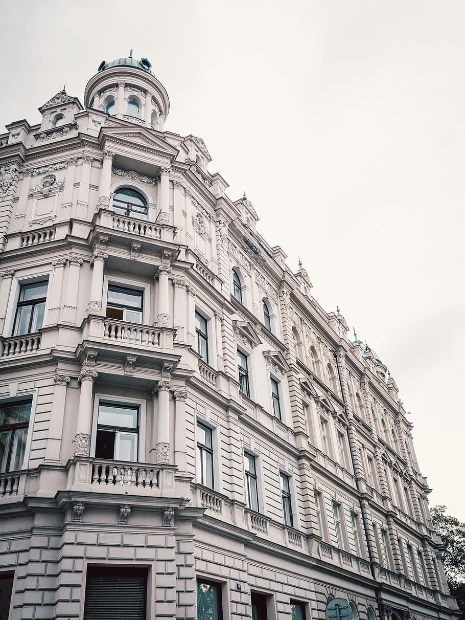 Worm's Eye View Of Building, architecture, facade, historical HD wallpaper
