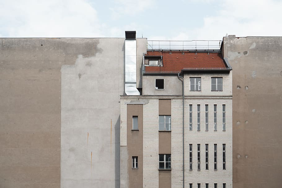 brown concrete building, rooftop, minimalism, archictecture, industrial HD wallpaper