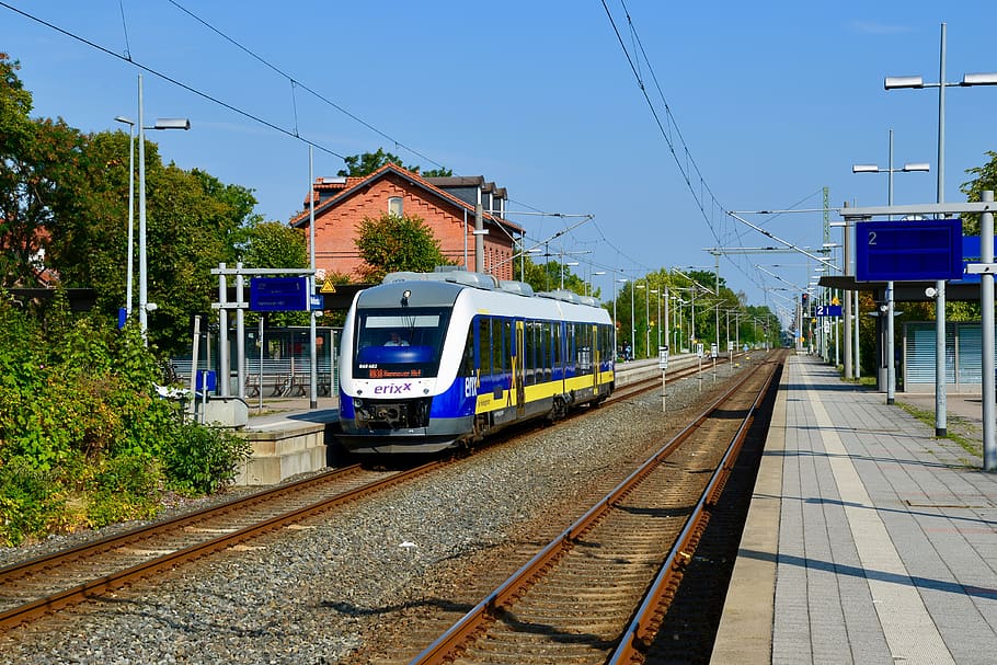 train, railroad tracks, traffic, rail transportation, mode of transportation HD wallpaper