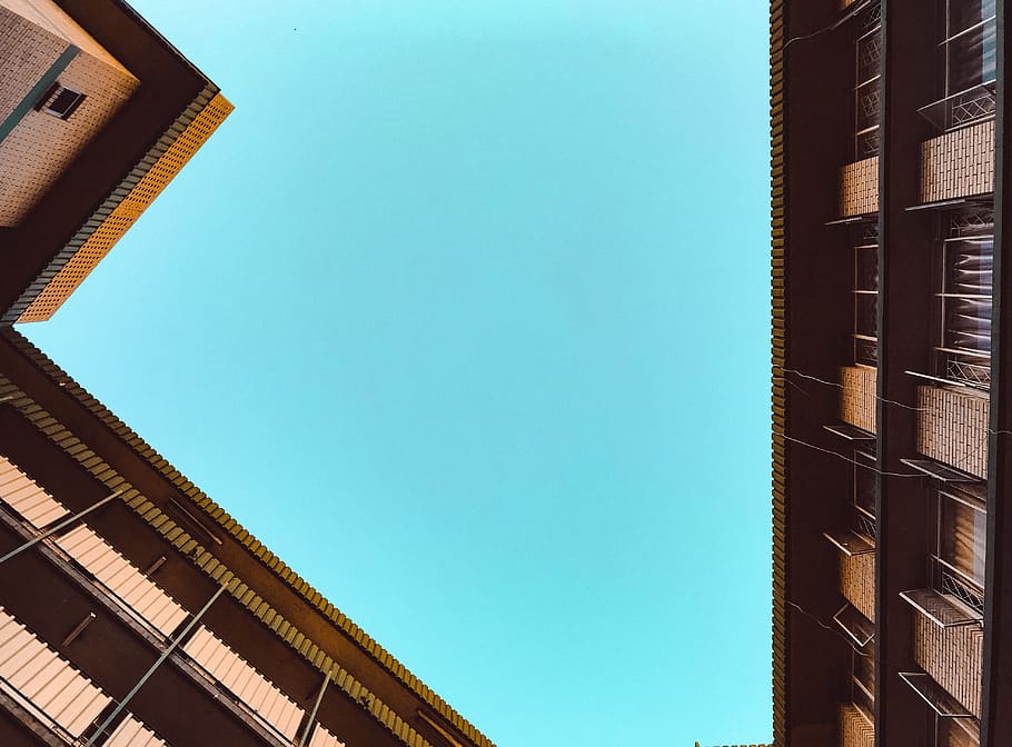 Brown Building, apartment, architecture, blue sky, building exterior HD wallpaper