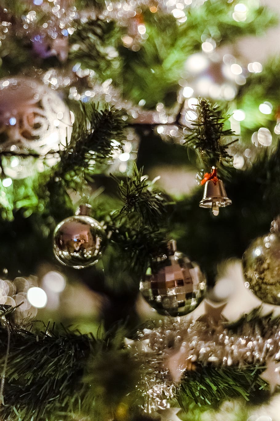 Close-Up Photo of Christmas Ornaments, ball, bauble, blur, bright HD wallpaper