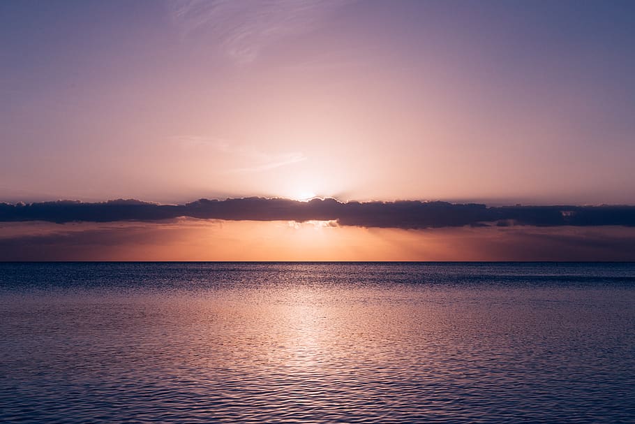 sea, ocean, water, waves, nature, horizon, cloud, sky, sunset HD wallpaper
