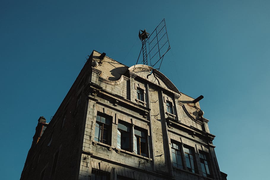 building, architecture, old, aged, window, light, shadow, sky HD wallpaper