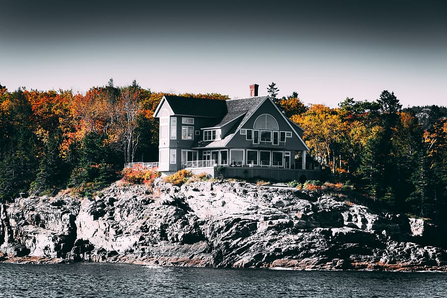 Gray and White House Beside Body of Water, architecture, building HD wallpaper