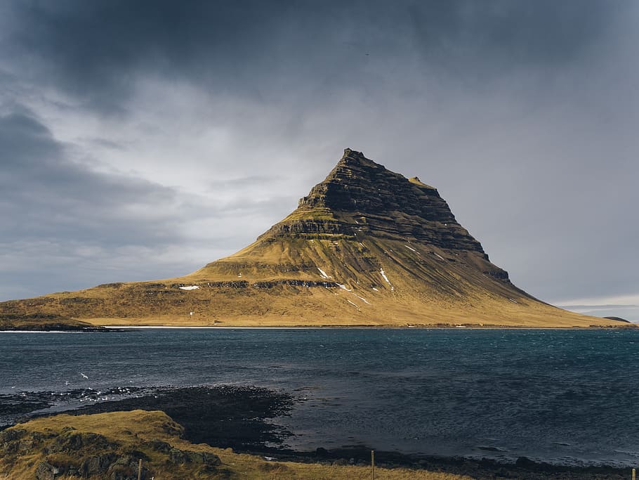 mountain beside body of water, lake, ocean, cloudy, storm, ridge HD wallpaper