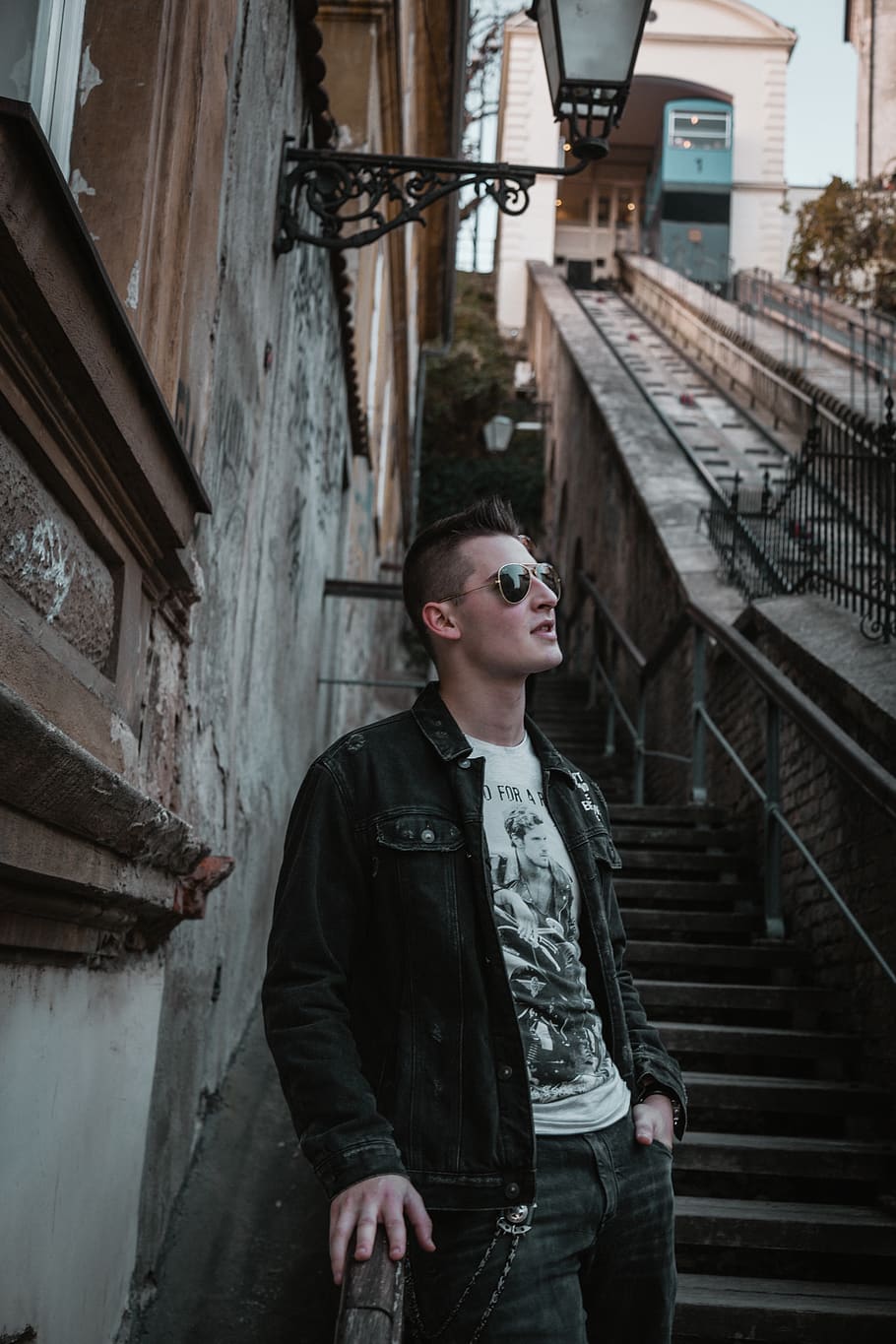 man leaning on handrails, sunglasses, accessory, accessories HD wallpaper