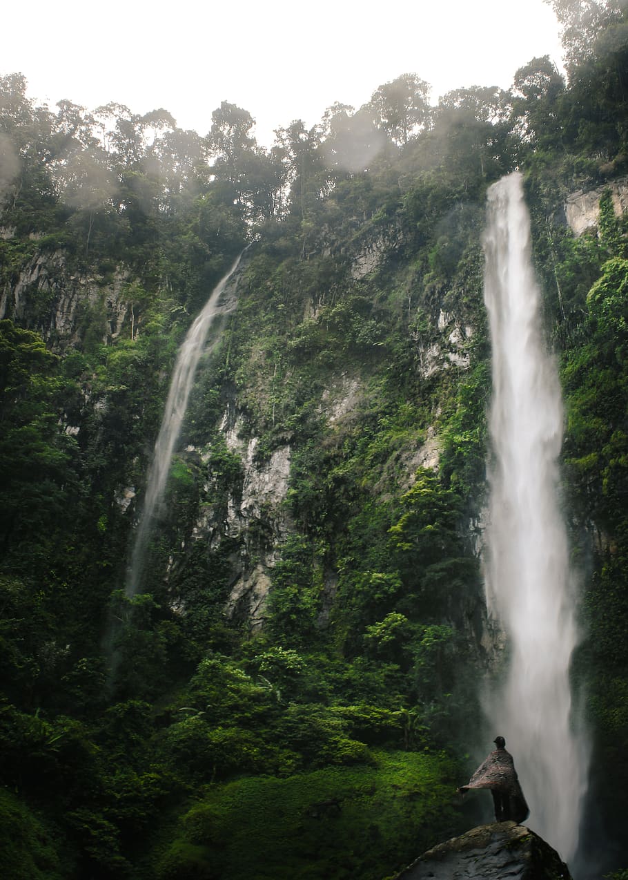 waterfall, waterfalls, green, folk, scenary, landscape, trees HD wallpaper