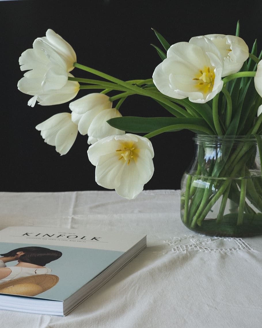 romantic, poetry, table, flower, film, light, still life, vase HD wallpaper