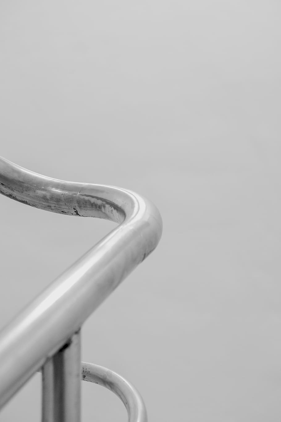 close up photo of stainless steel curved railings, banister, handrail, HD wallpaper