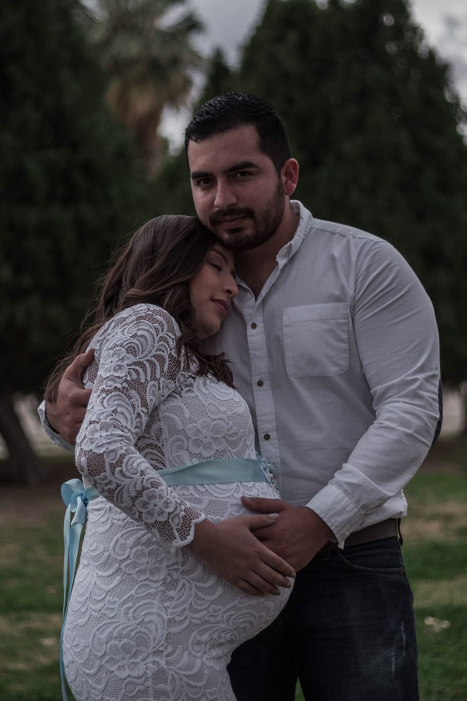 love, togetherness, two people, looking at camera, young adult HD wallpaper