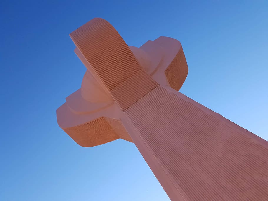 pillar, focus, sky, blue, clear sky, low angle view, human hand HD wallpaper