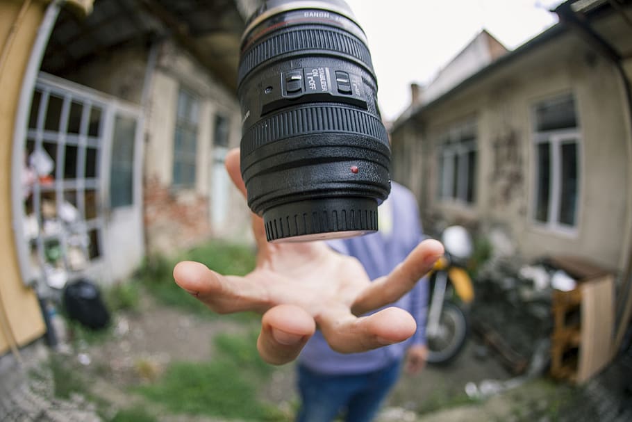 catch, boy, man, blurr, 24-105mm, canon, len, throw, jump, hand HD wallpaper