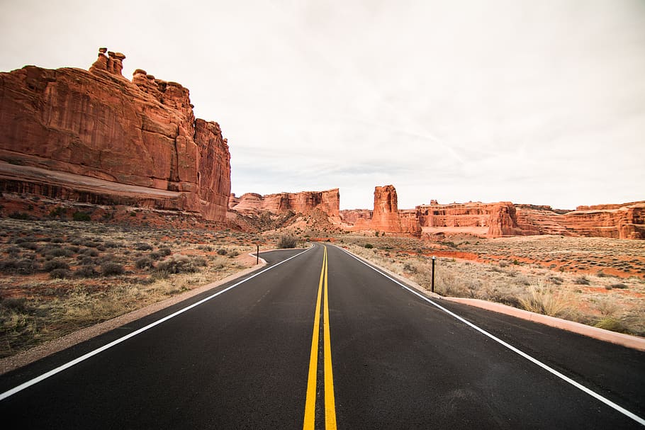 asphalt oad, road, road marking, the way forward, rock, solid HD wallpaper