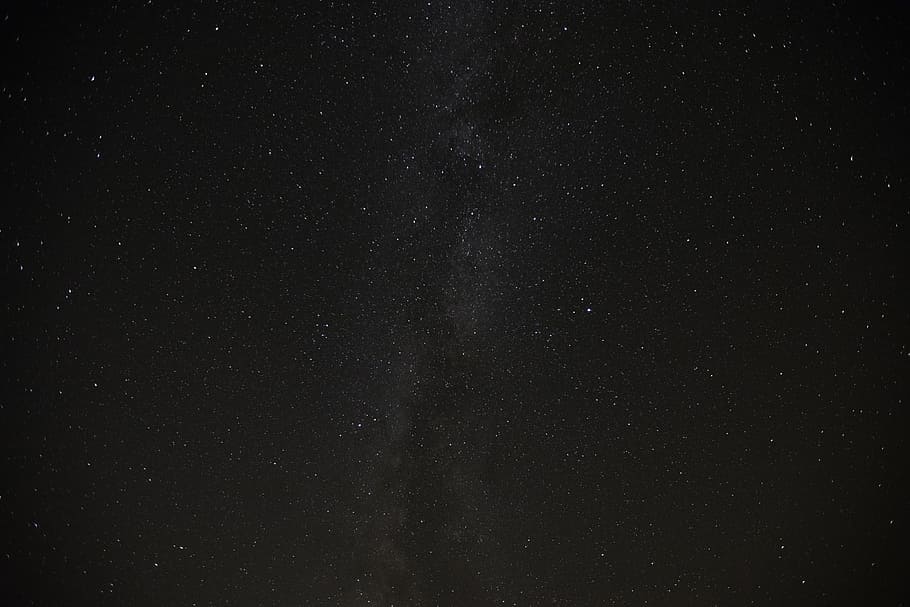 starry night sky, milkyway, dark, looking up, astrophotography HD wallpaper