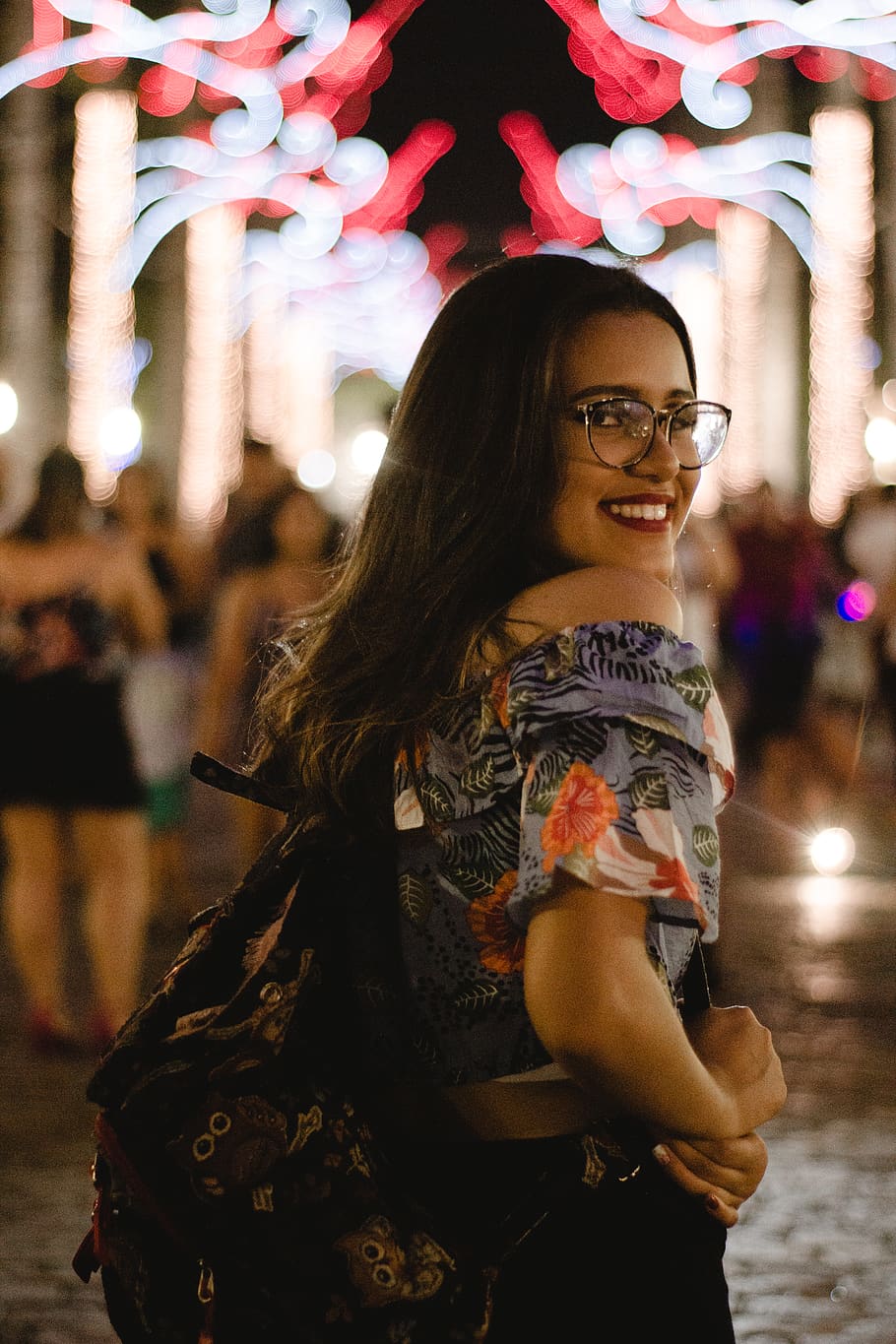 one person, happiness, smiling, glasses, lifestyles, leisure activity HD wallpaper