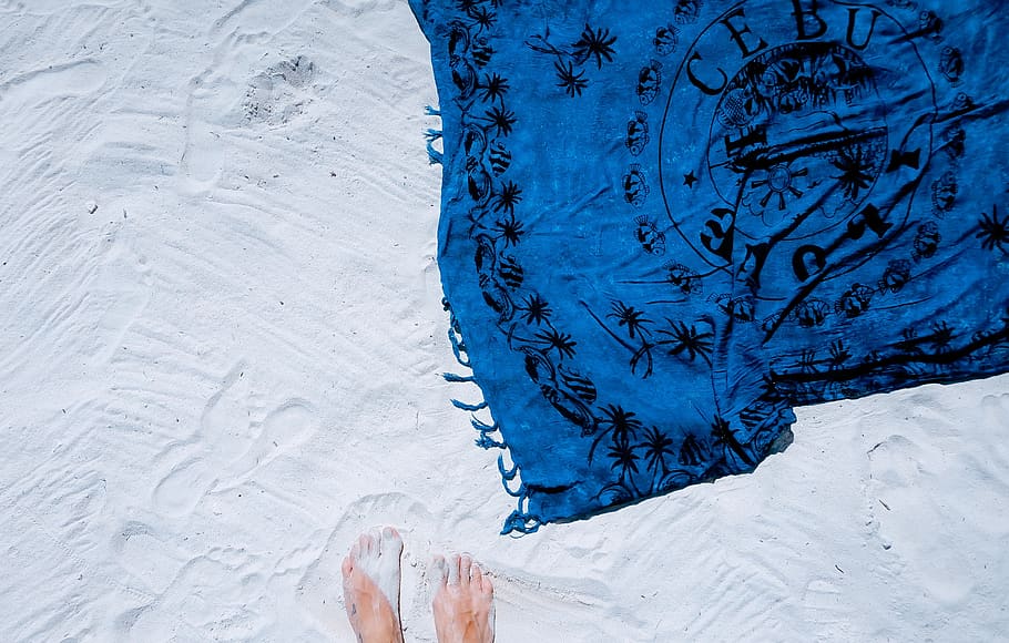 white, sand, beach, blue, shawl, picnic, summer, outdoor, vacation HD wallpaper