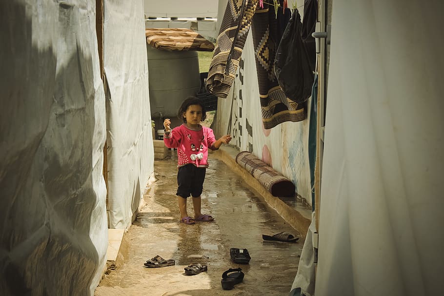 lebanon, beqaa valley, child, syrian, poor, girl, refugee, full length, HD wallpaper