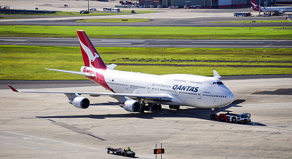 qantas, 747, boeing, passenger, commercial, jet, travel, airliner HD wallpaper