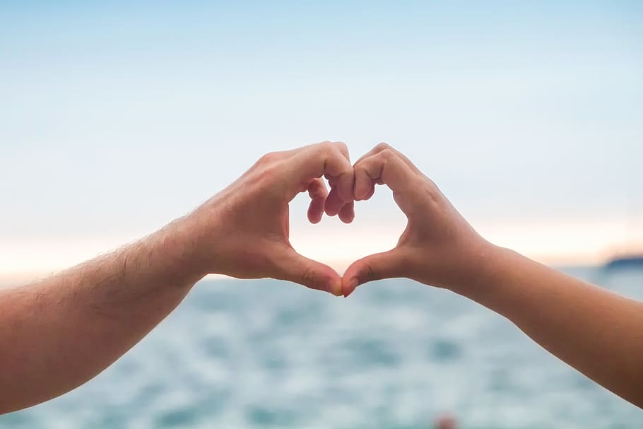 hands, love, ocean, blue, couple, postcard, man, woman, couples HD wallpaper