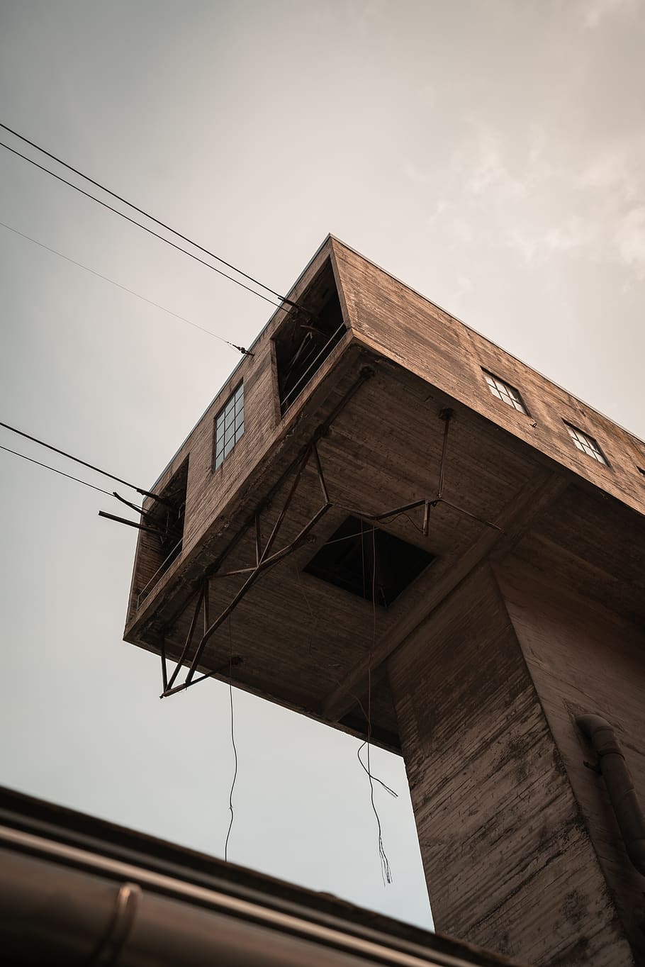 building, architecture, dark, brown, looking up, water tower HD wallpaper