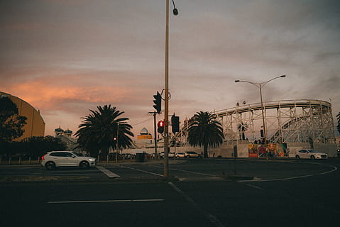light, traffic light, road, lamp post, car, transportation HD wallpaper