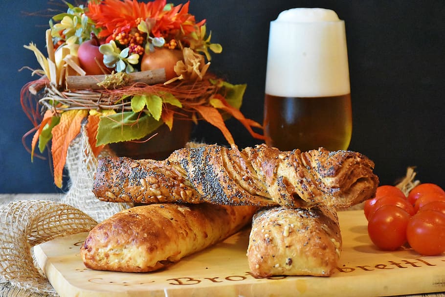 Brown Pastry, bake, baked, baked goods, bakery, baking, beer HD wallpaper