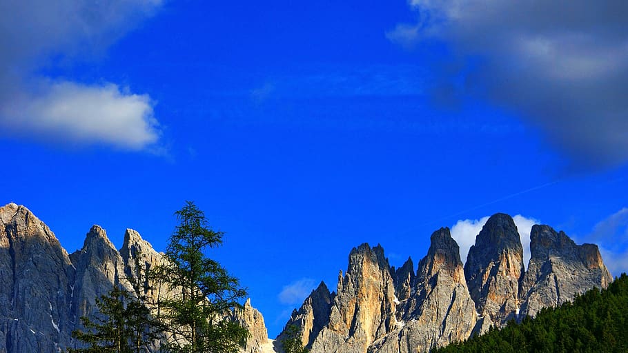 brown mountain under blue sky, scenics - nature, cloud - sky HD wallpaper