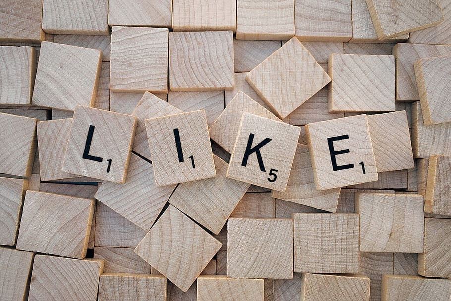 Like Printed on Brown Wooden Scrabble, board game, cubes, design HD wallpaper