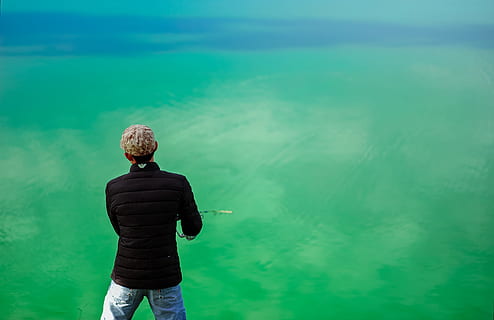 Man in Black Jacket Standing in Front of Sea, back view, beach HD wallpaper
