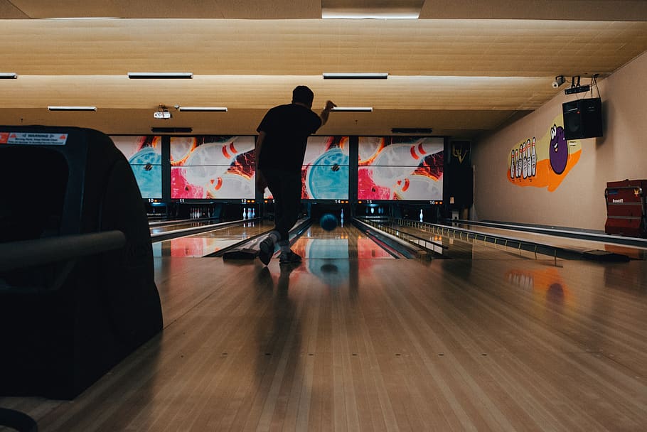 man playing bowling, person, human, retro bowling, flooring, shoe HD wallpaper