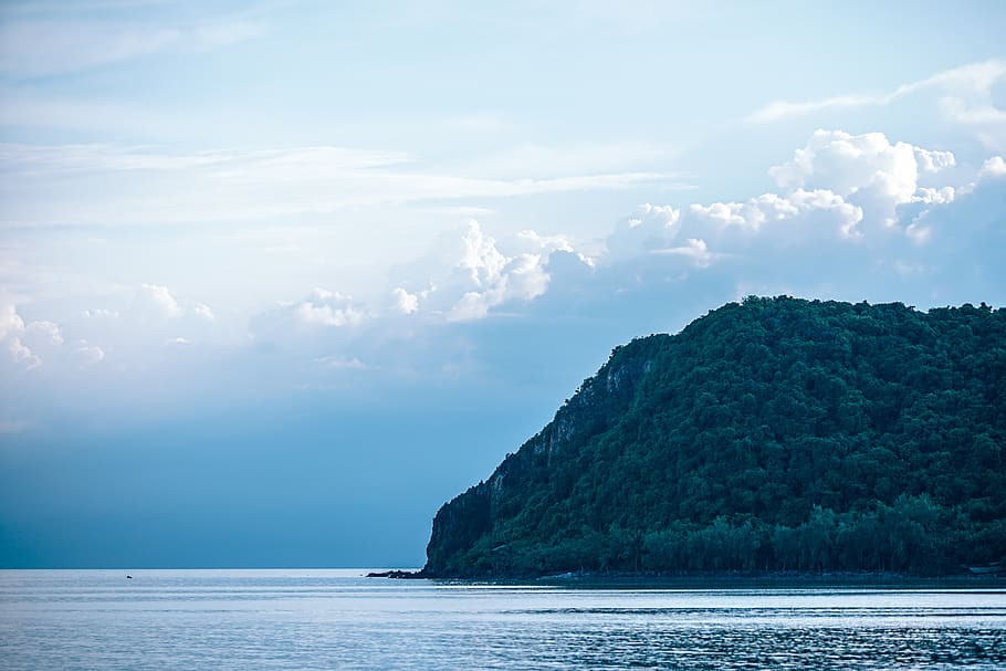 bay, beach, blue, clouds, coast, forest, green, horizon, island HD wallpaper
