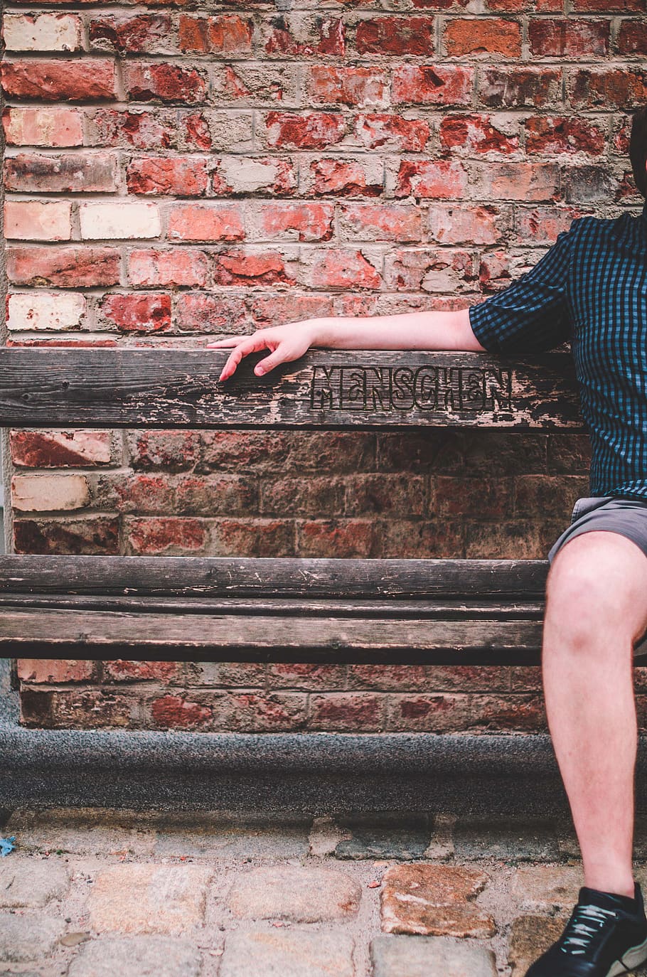 man sitting on bench, apparel, clothing, brick, shoe, footwear HD wallpaper