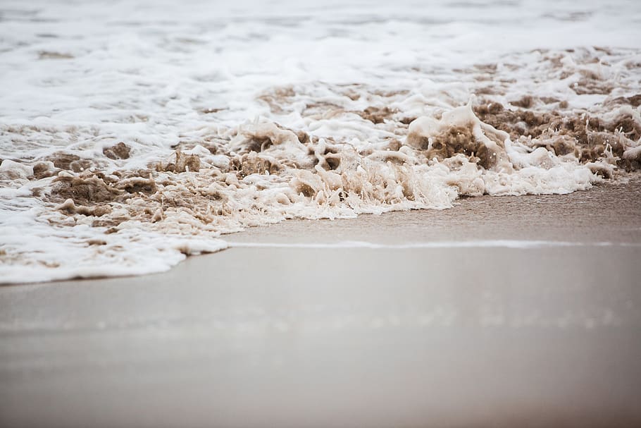 waves hitting the shore, sea, beach, motion, water, aquatic sport HD wallpaper