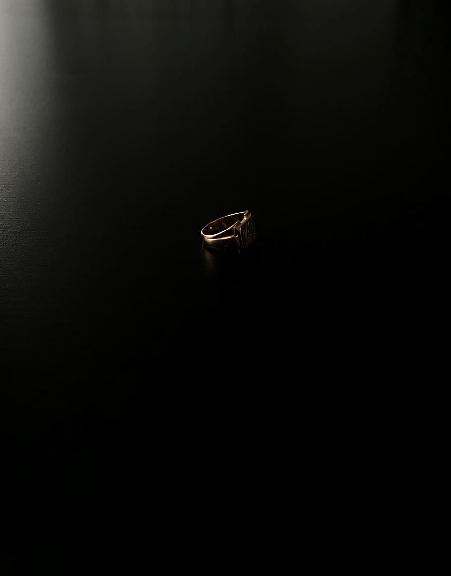 HD wallpaper: france, montbéliard, black, wood, rose gold, ring, studio  shot | Wallpaper Flare