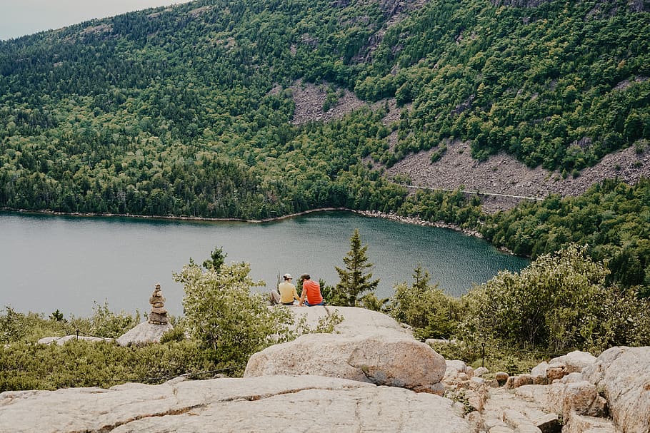 two person sitting on gray rock, nature, outdoors, human, water HD wallpaper