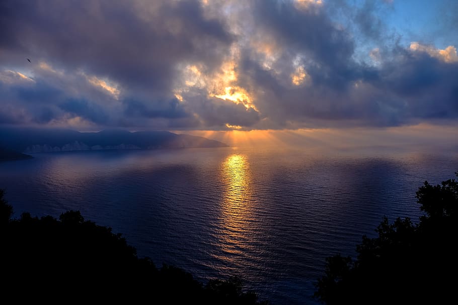 Body of Water Under Cloudy Blue Sky, beach, clouds, coast, dawn HD wallpaper