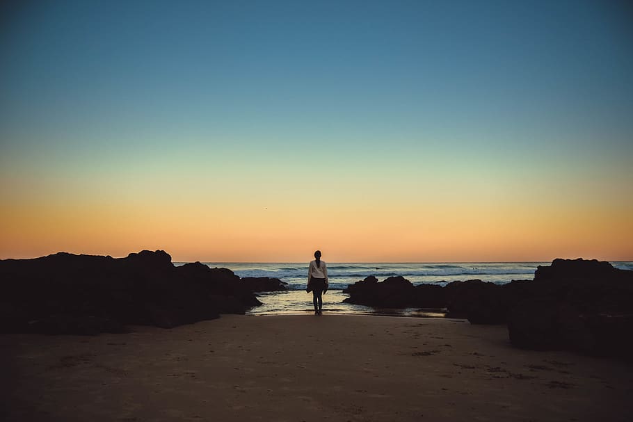 Woman on Seashore, backlit, beach, clouds, evening, golden hour HD wallpaper
