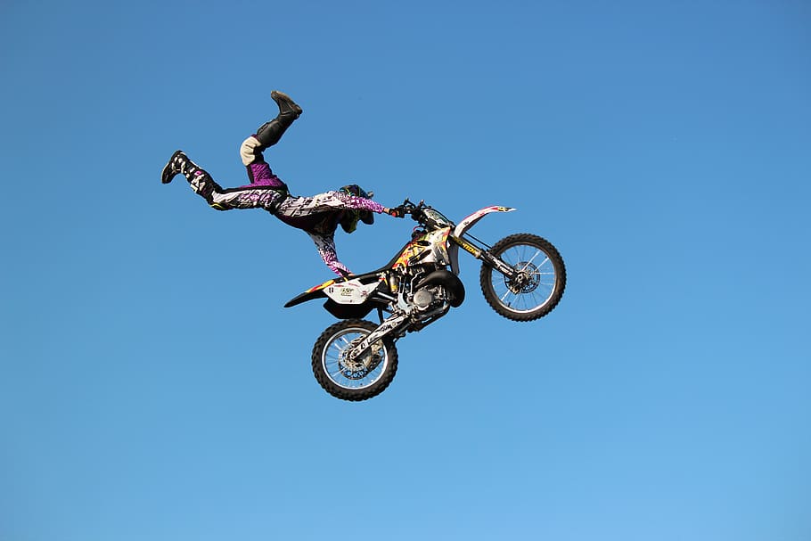 motorcycle, sky, stunt, jump, sport, skill, mid-air, extreme sports, HD wallpaper
