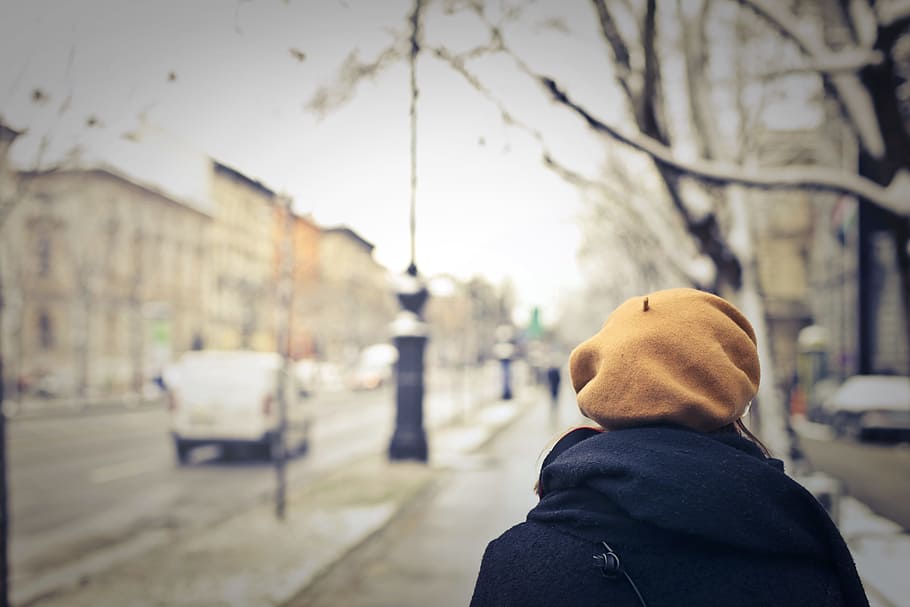 Person With Brown Hat Walking on Street, back, back view, blurred background HD wallpaper