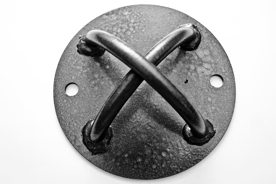x, wall mount, suspension mount, white background, studio shot HD wallpaper