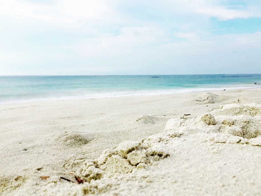 beach, sand, white, sea, water, land, horizon, horizon over water HD wallpaper