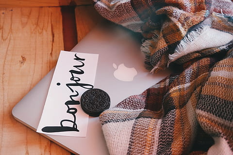 oreo, laptop, mac, computer, desktop, scarf, winter, cozy, cold HD wallpaper